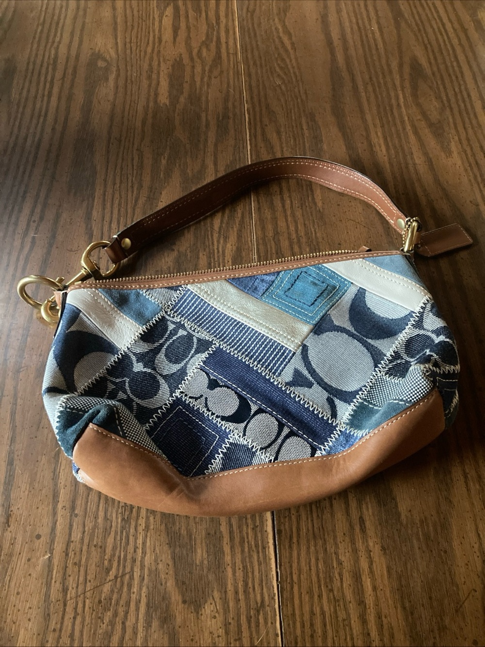 Vintage Coach Y2K, Carly denim patchwork hobo shoulder bag NO. B0873–12279.